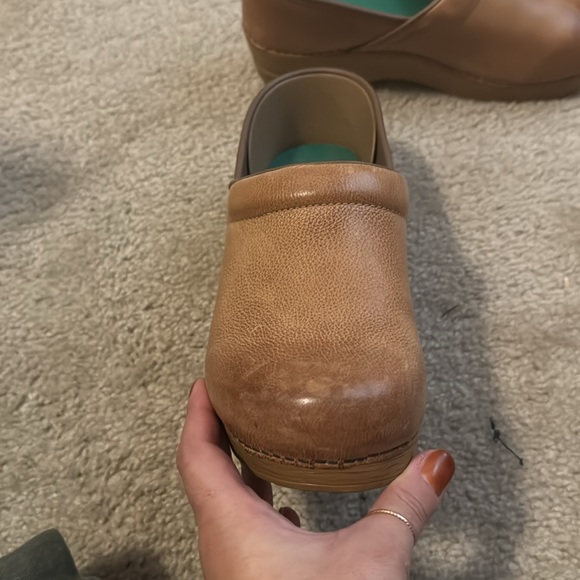 Dansko Professional Honey Distressed Clog - Picture 4 of 11